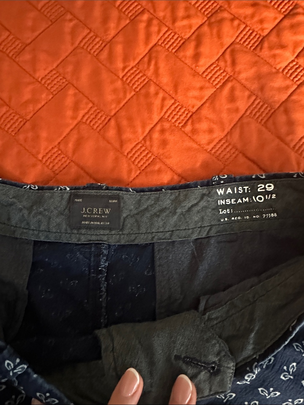 J. Crew Navy Patterned Men's Shorts Size 29 - Picture 2 of 3